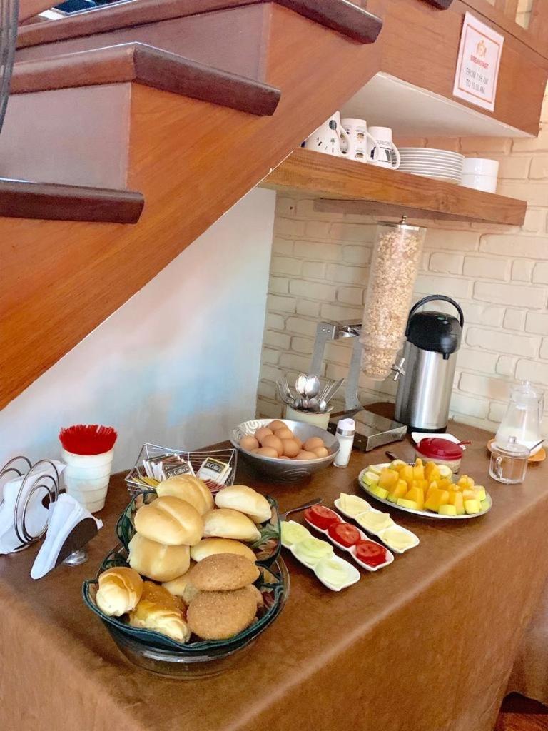 Zig Zag Hostel Лима Екстериор снимка